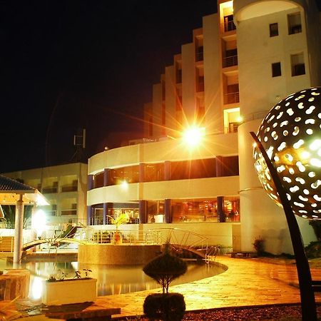 Radisson Blu Hotel Bamako Bagian luar foto